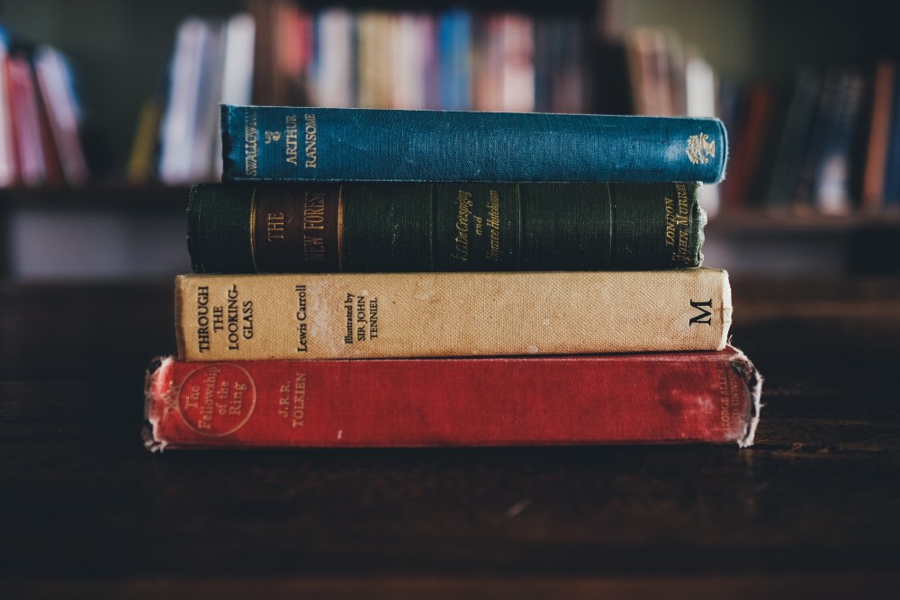 Стопка книг