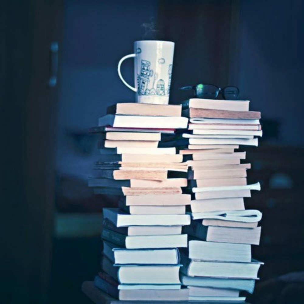 Голубая книжная Эстетика