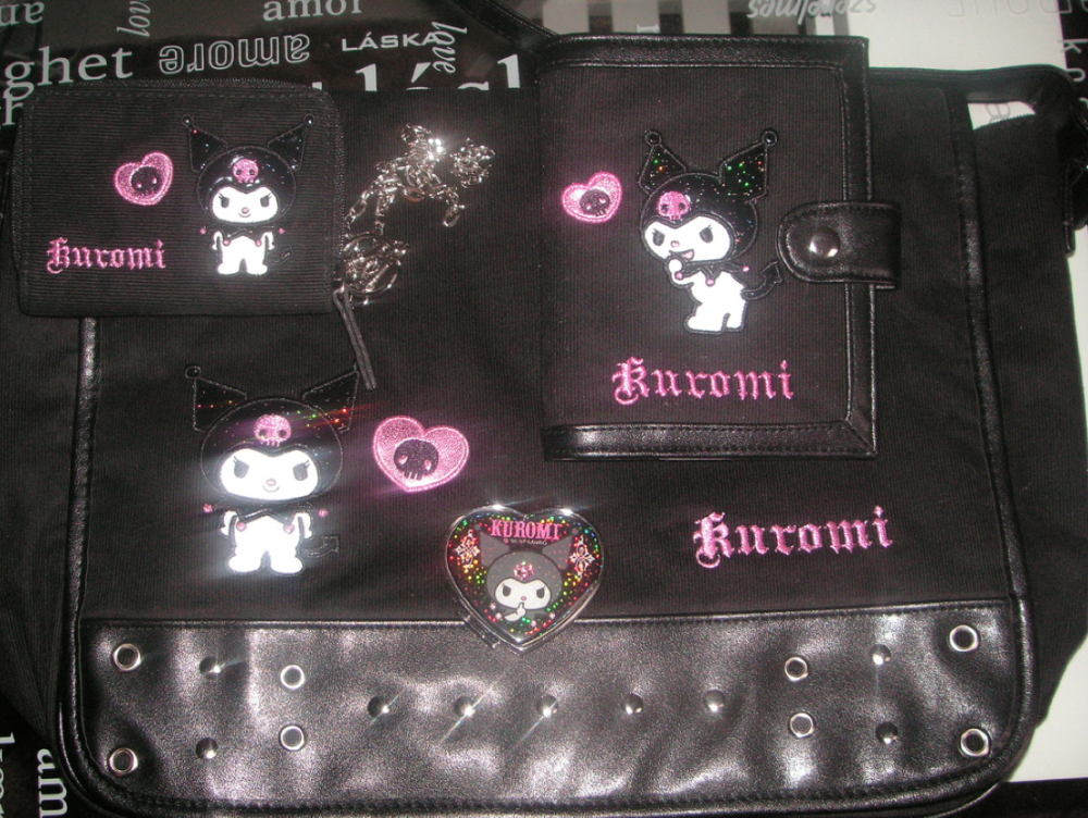 Kuromi наклейки