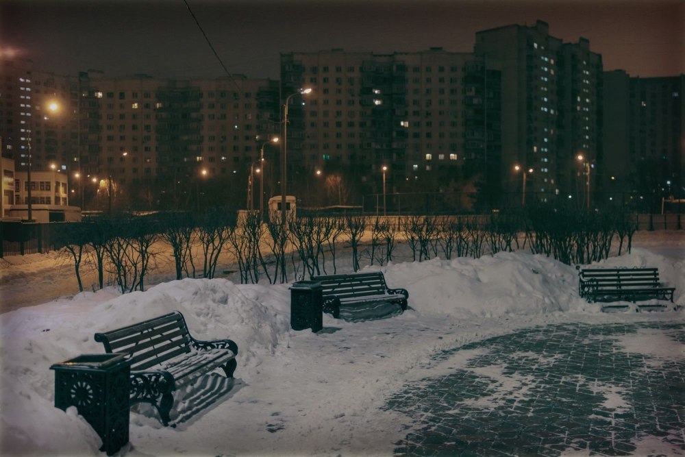 Улица зимой ночью