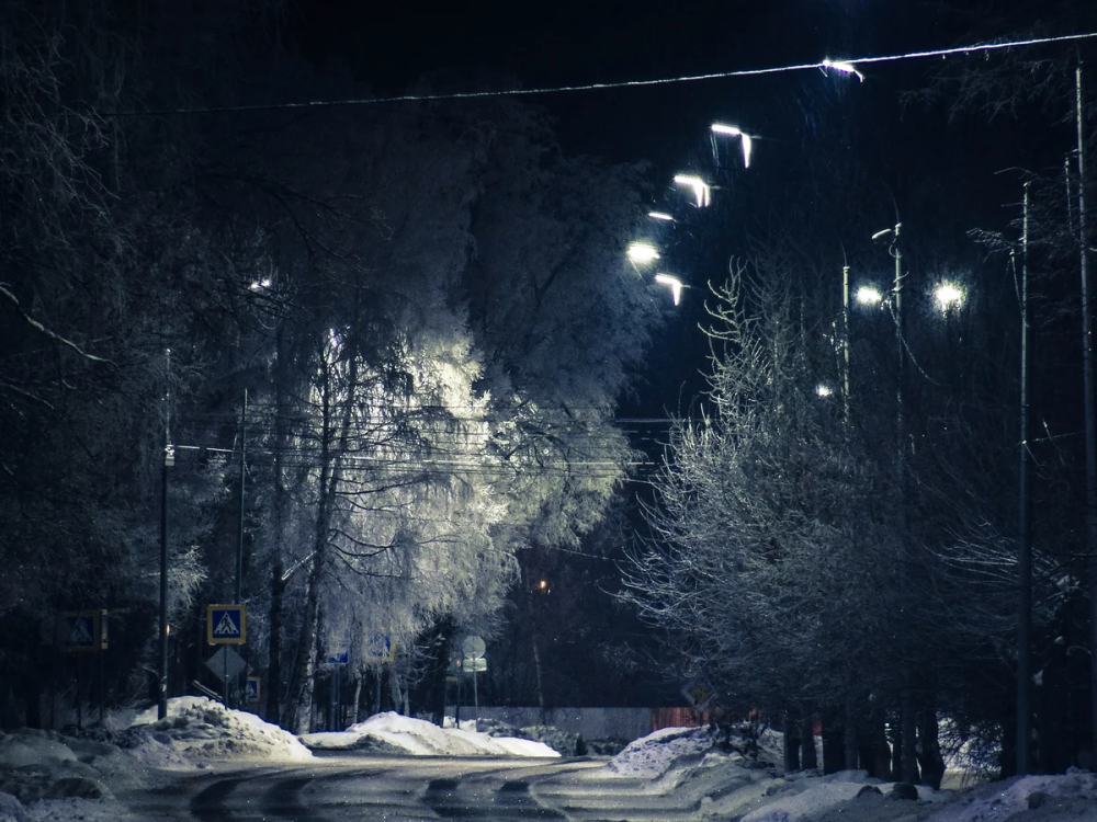 Зимний мрачный город