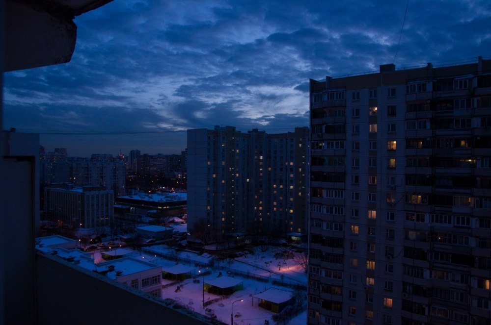 Зимний мрачный город