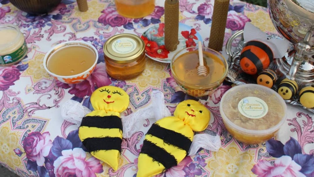 Сервировка стола медовый спас