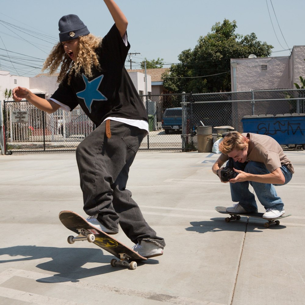 Mid 90s фильм