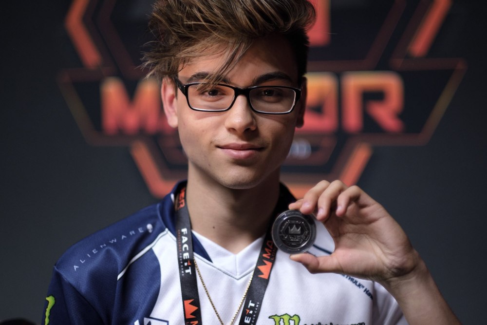 Twistzz Рассел Ван Далкен