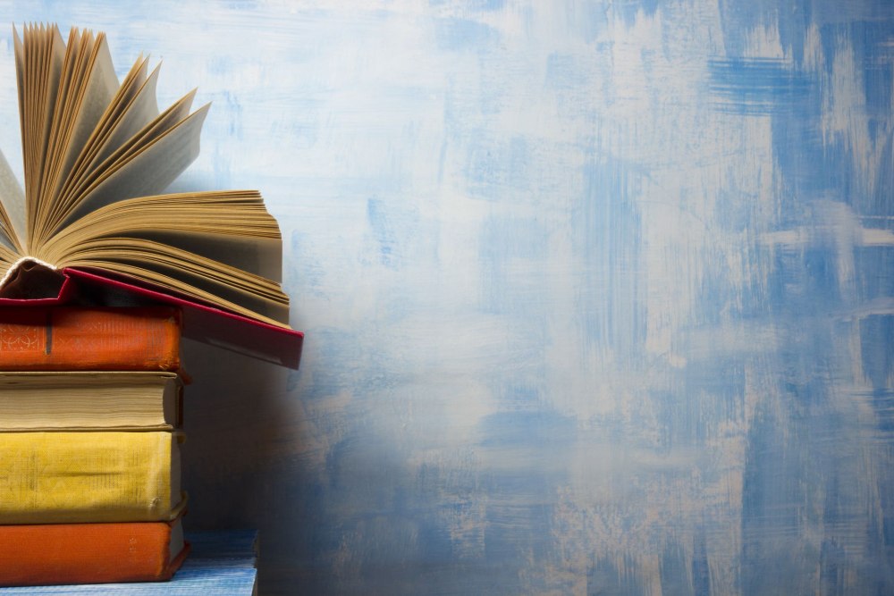 Книги на Светлом фоне