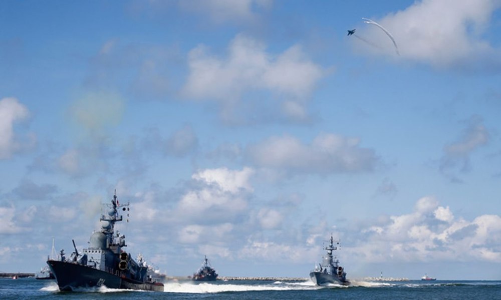 Балтийское море военные корабли