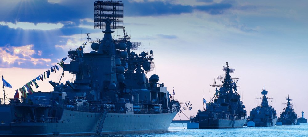С днём военно морского флота России
