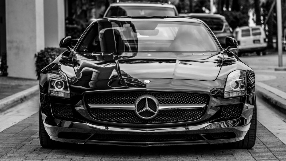 Mercedes Benz 1920 1080