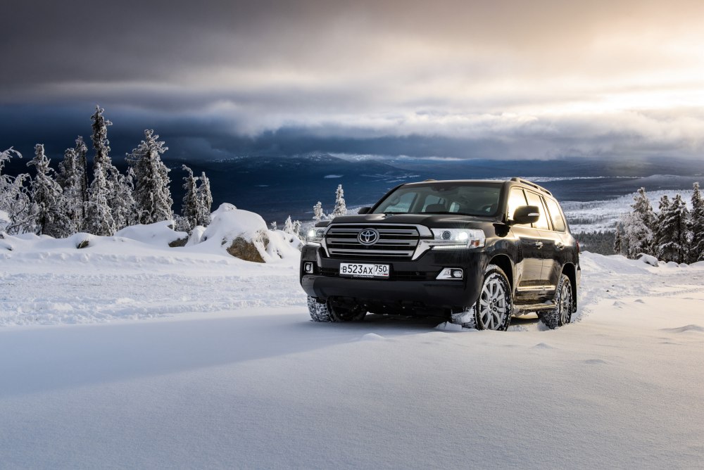 Toyota Land Cruiser 200 2021