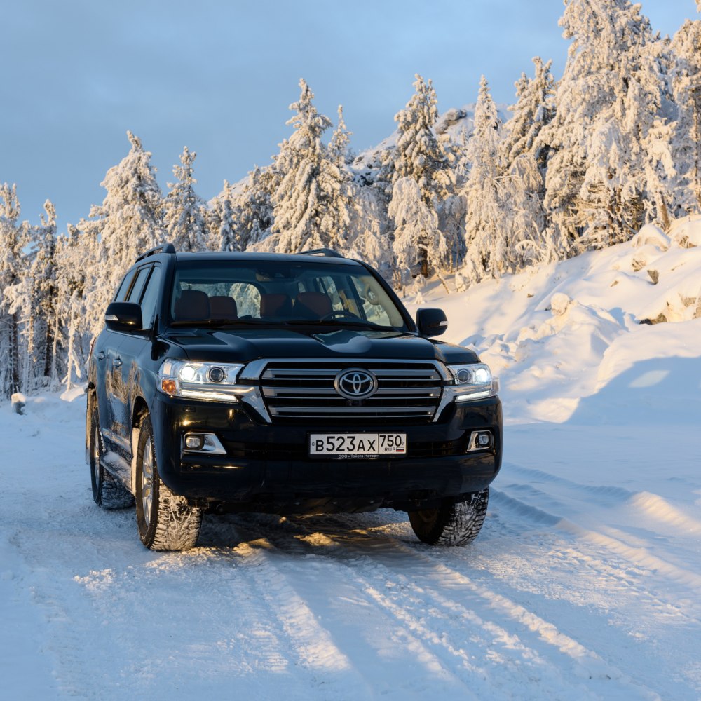 Toyota Land Cruiser 200