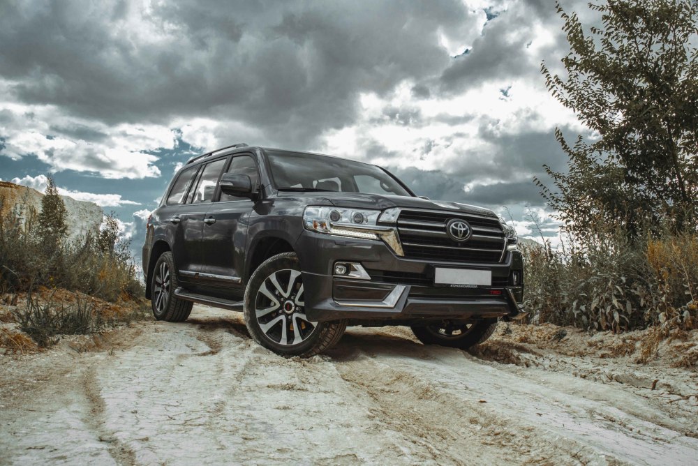 Toyota Land Cruiser 200