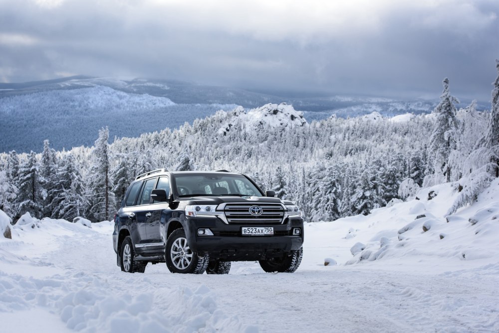 Toyota Land Cruiser 200