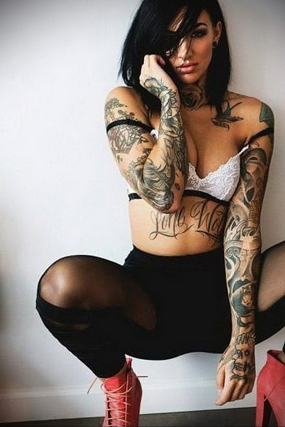 Тату модель Madison Skye