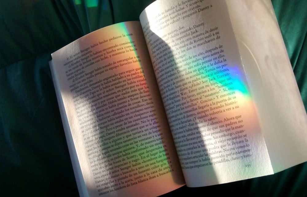 Эстетика радуги и книги