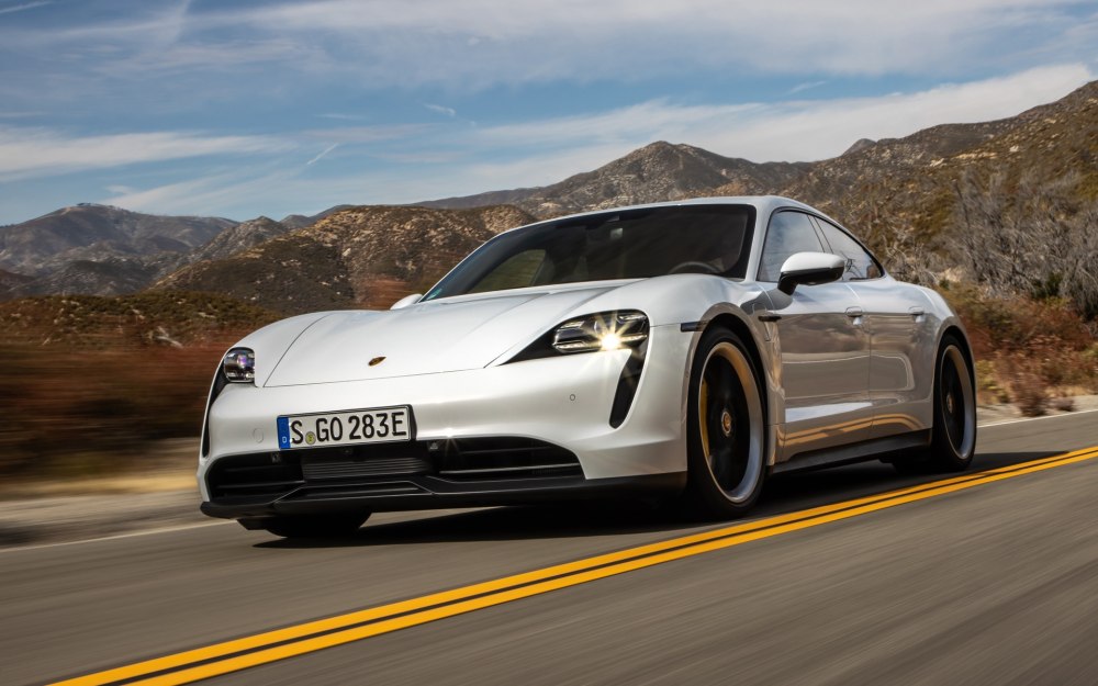 Porsche Taycan Turbo s 2021
