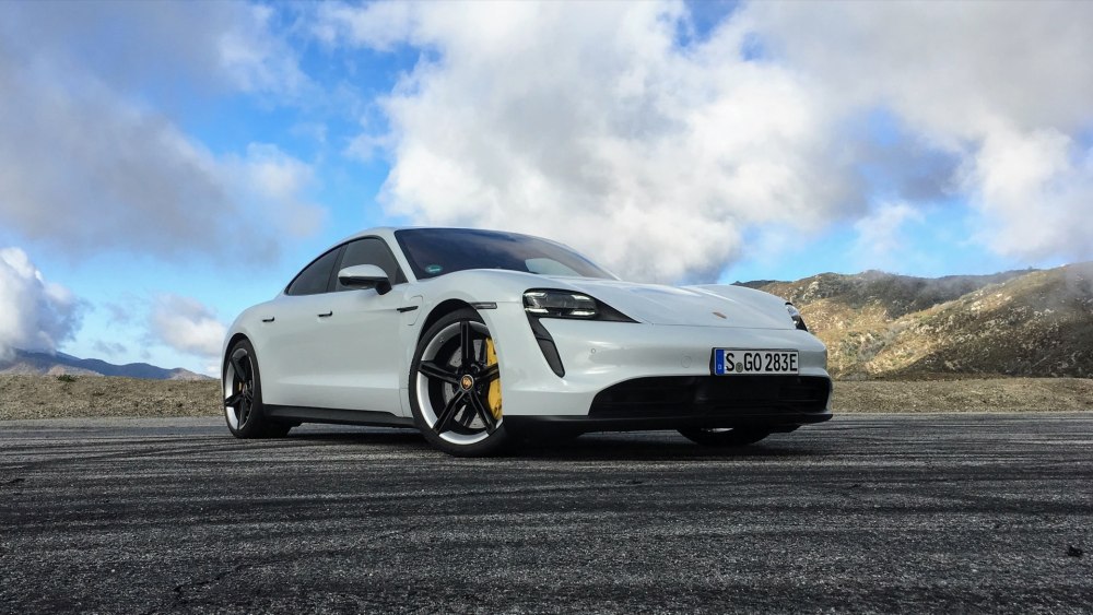 Porsche Taycan White