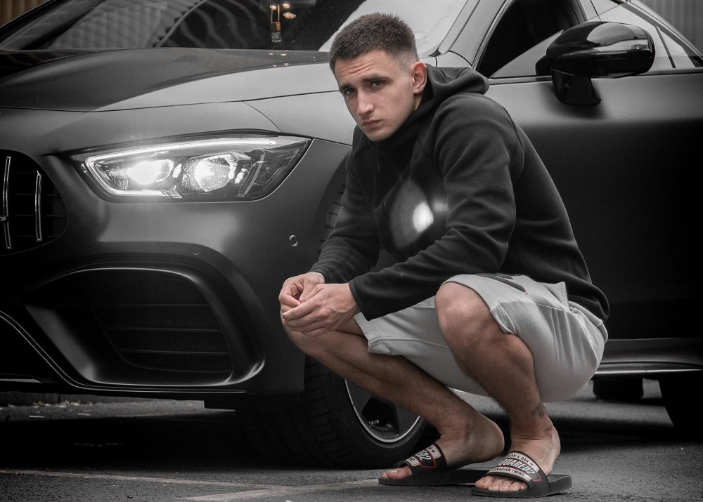 Порше Taikan турбо s Black gt 63
