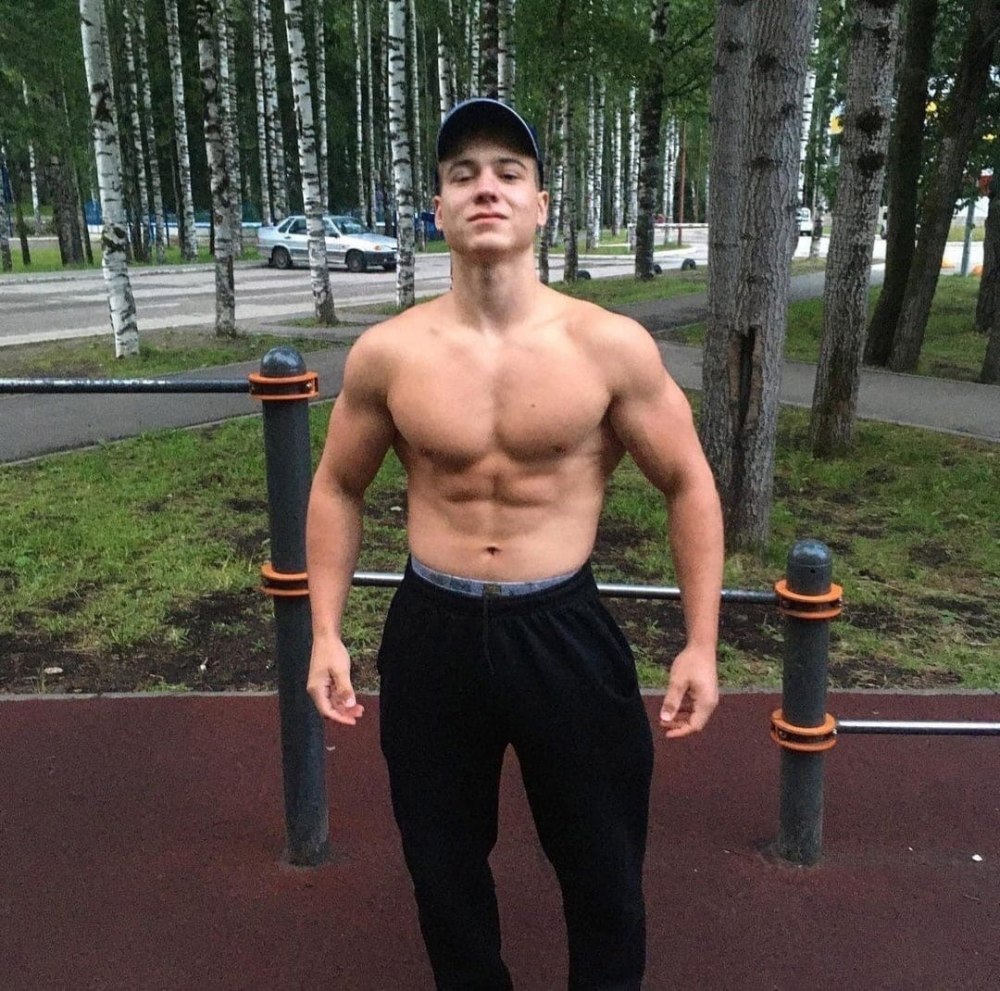 Даниил Степанов тиктокер