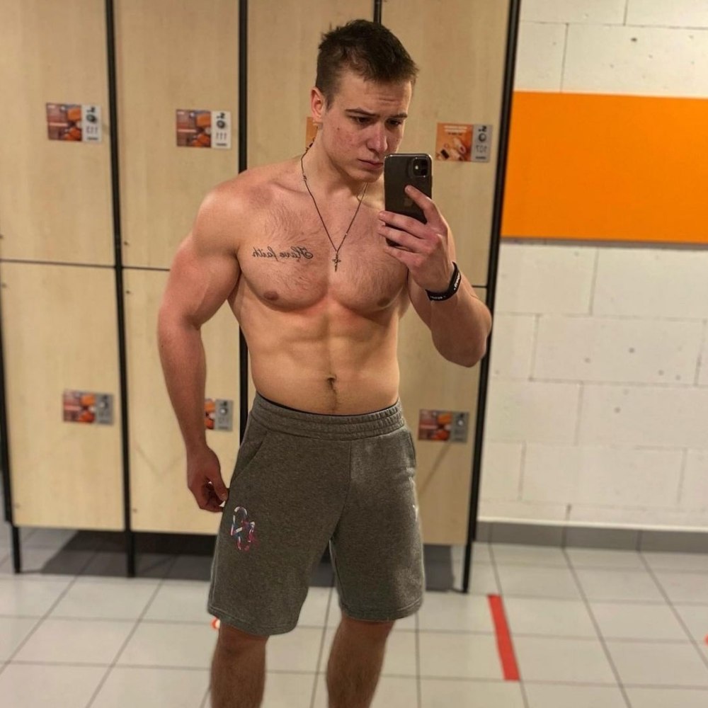 Даниил Степанов блоггер