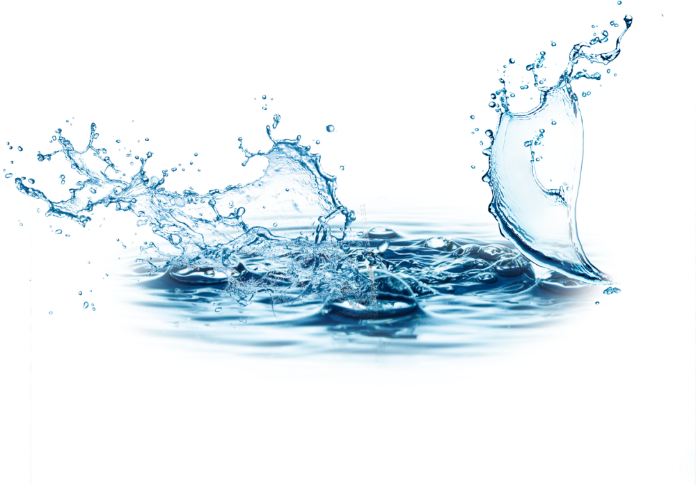 Брызги воды на белом фоне