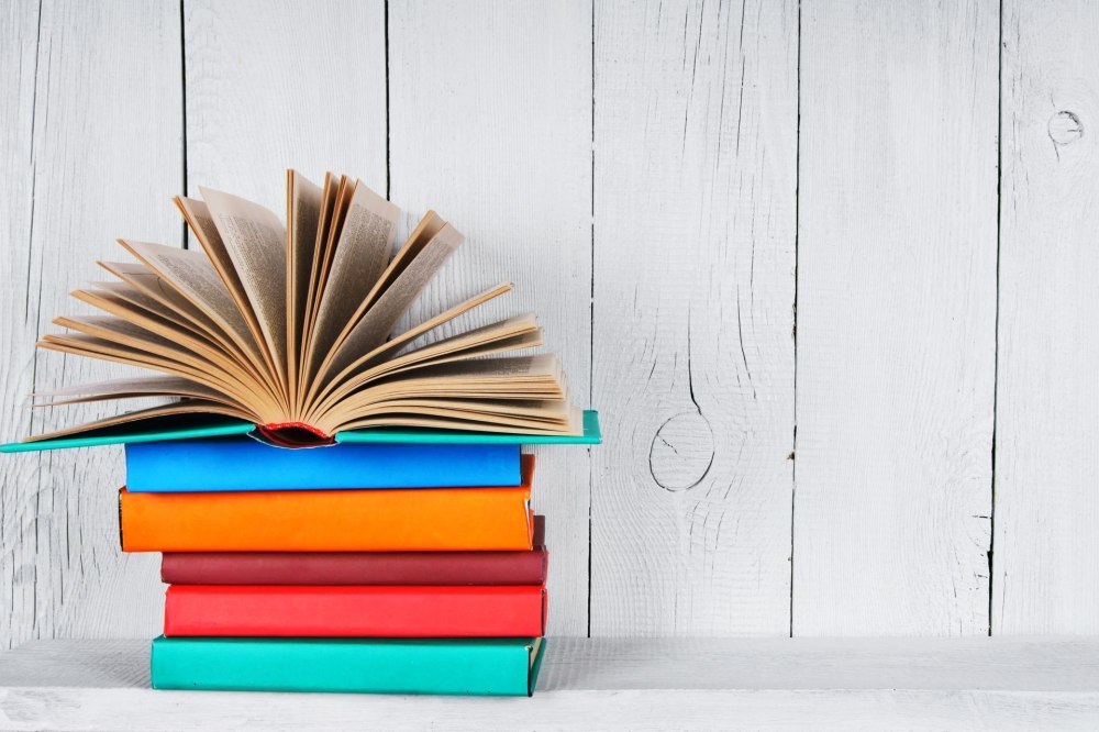 Стопка книг