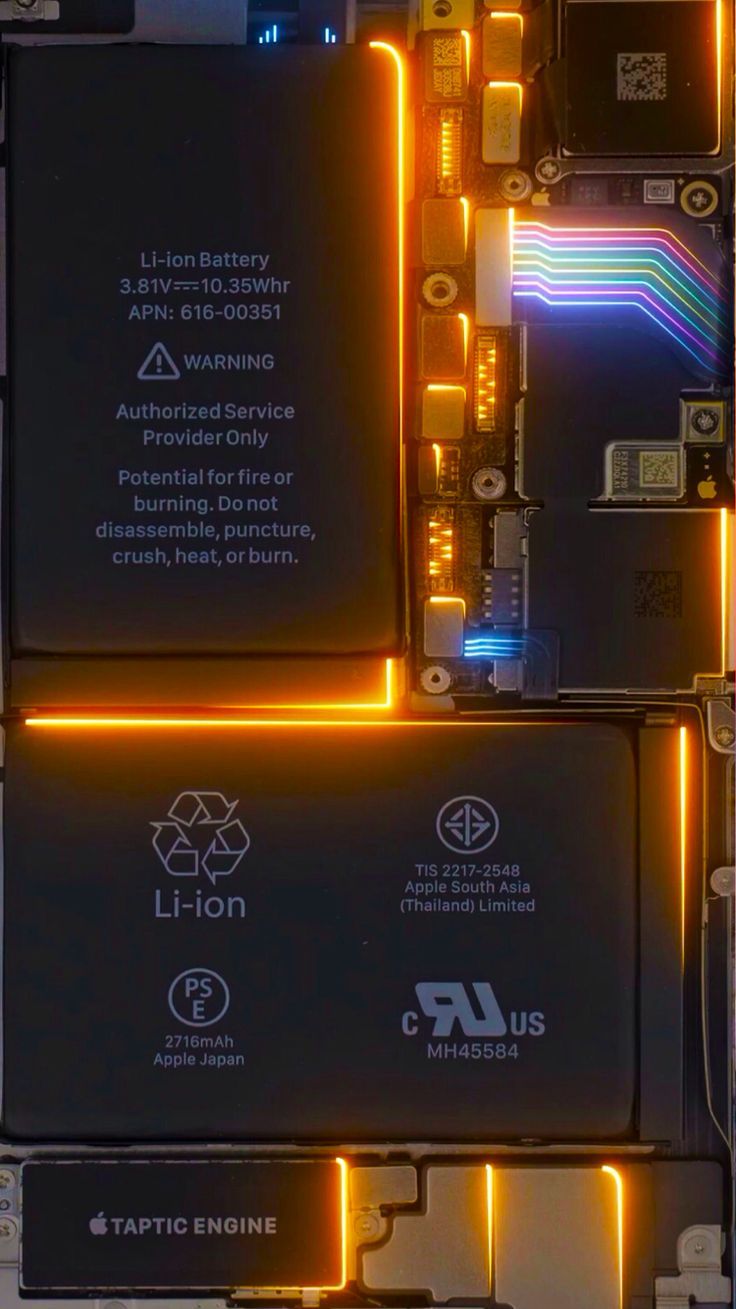 Внутренности айфона с подсветкой