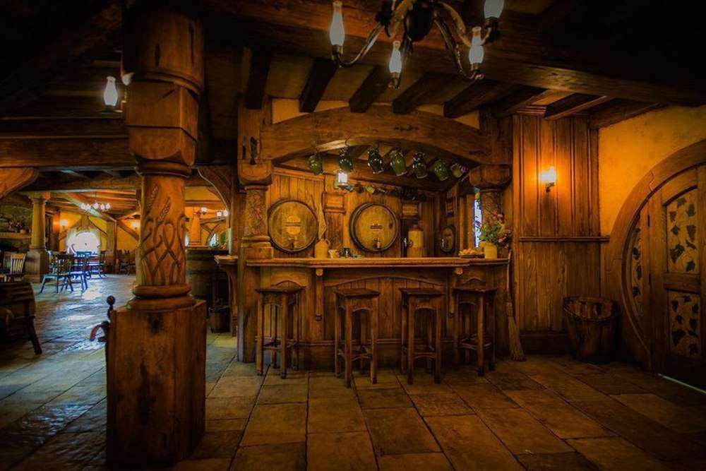 Green Dragon pub — питейное заведение из «Хоббита»