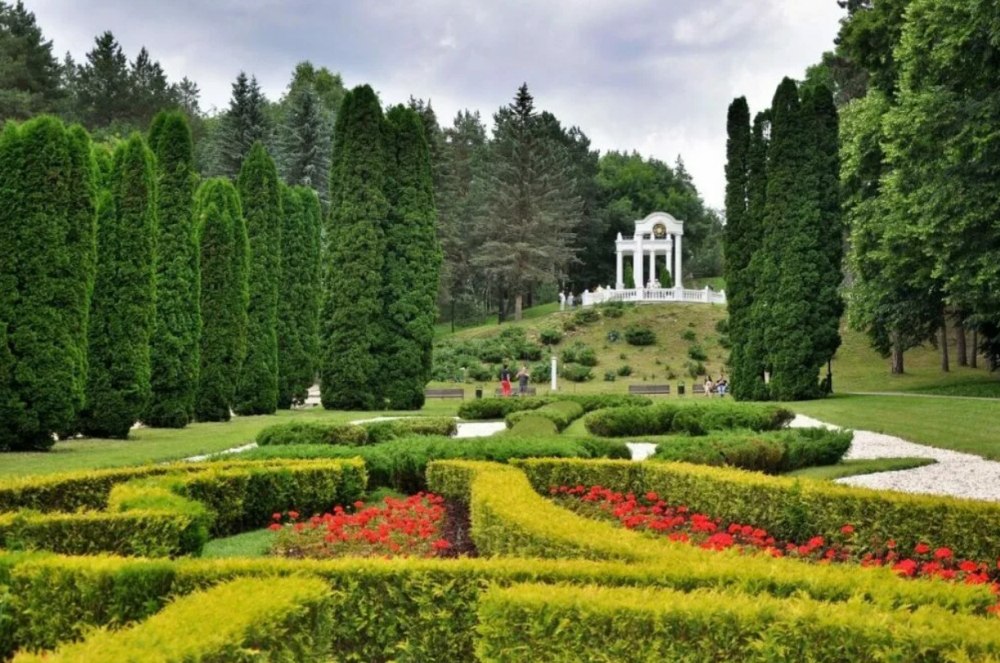 Кисловодск парк Долина роз