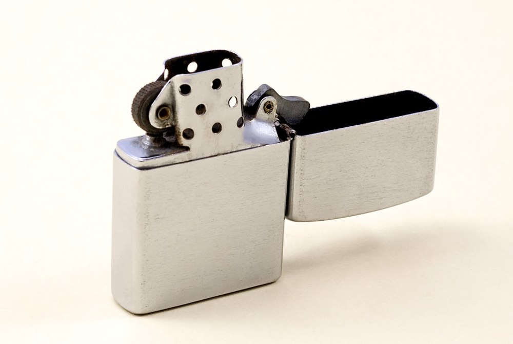 Зажигалка Zippo PNG
