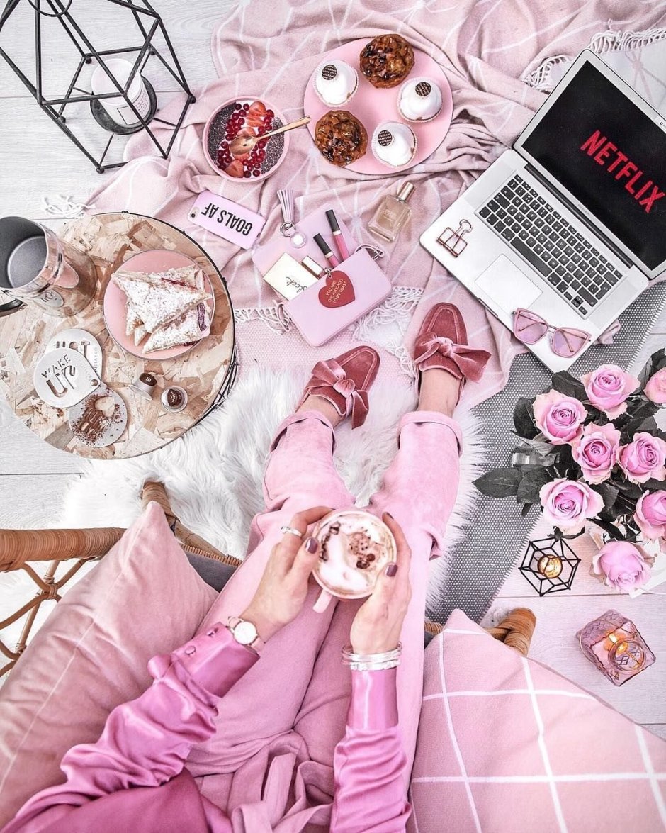 Вещи в розовом стиле