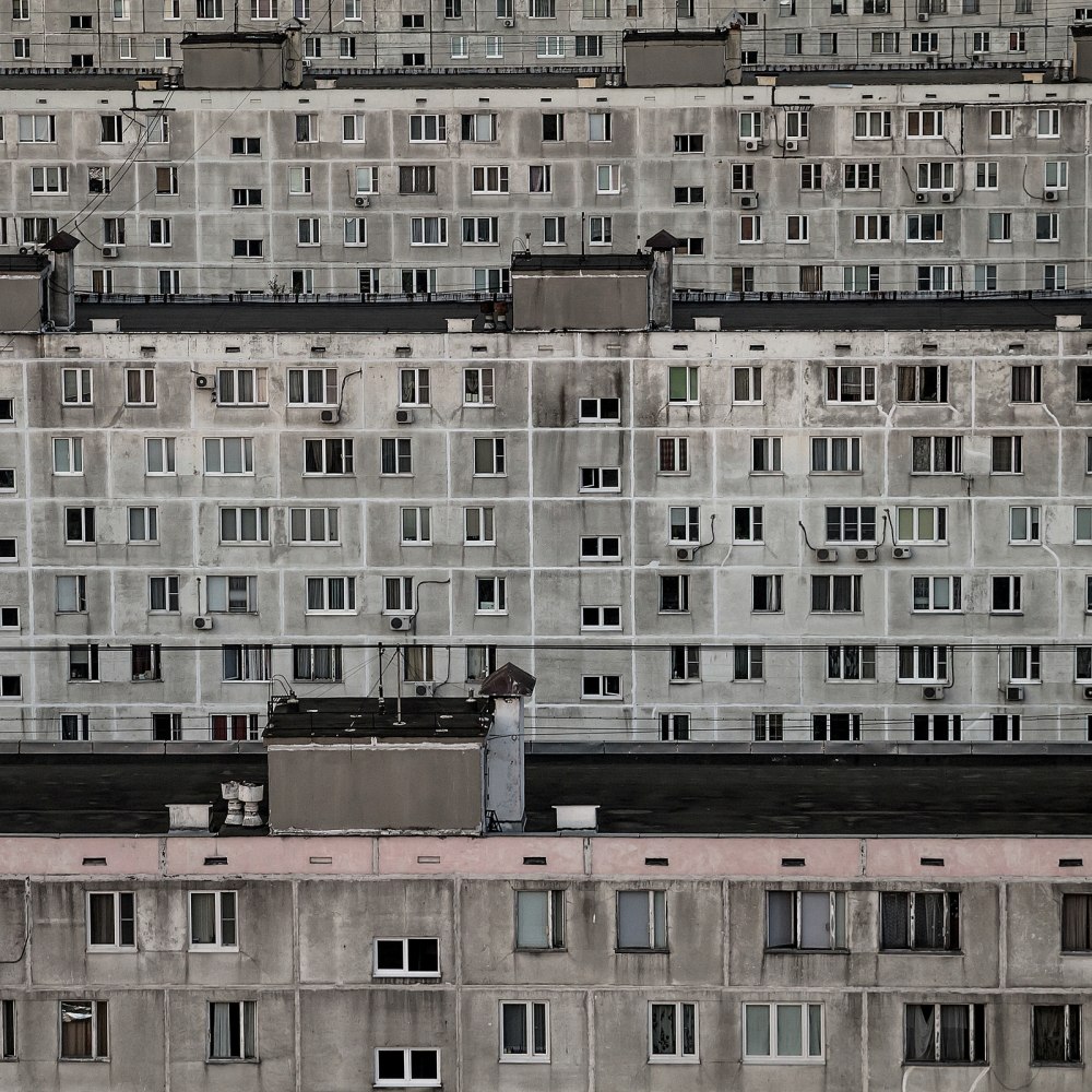 Окна жилых домов