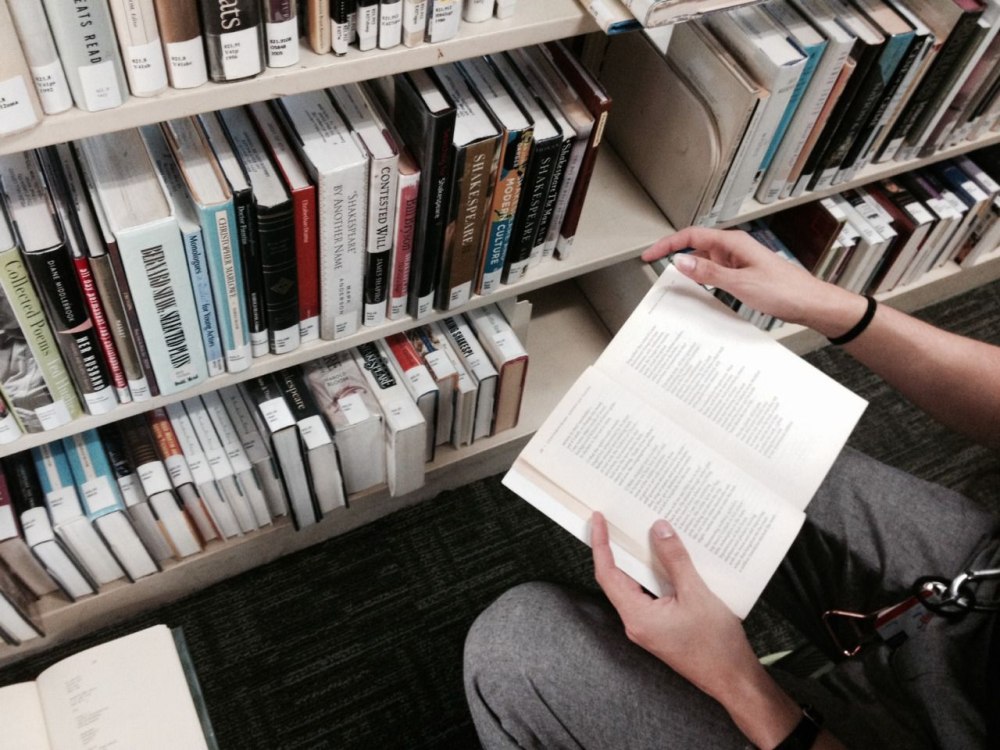 Вытянутая рука Эстетика