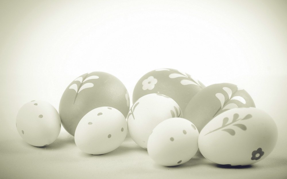 Яйца домашние белые