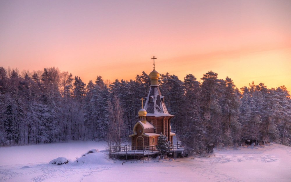 Храмы Звенигорода зимой