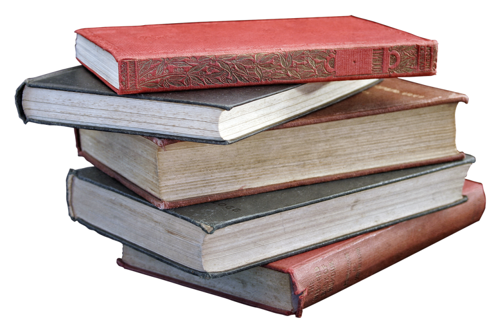 Стопка книг на прозрачном фоне