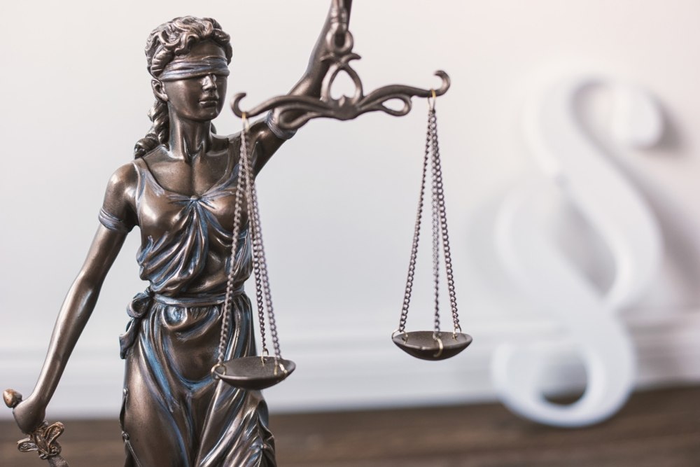 Статуя Богини правосудия Фемиды