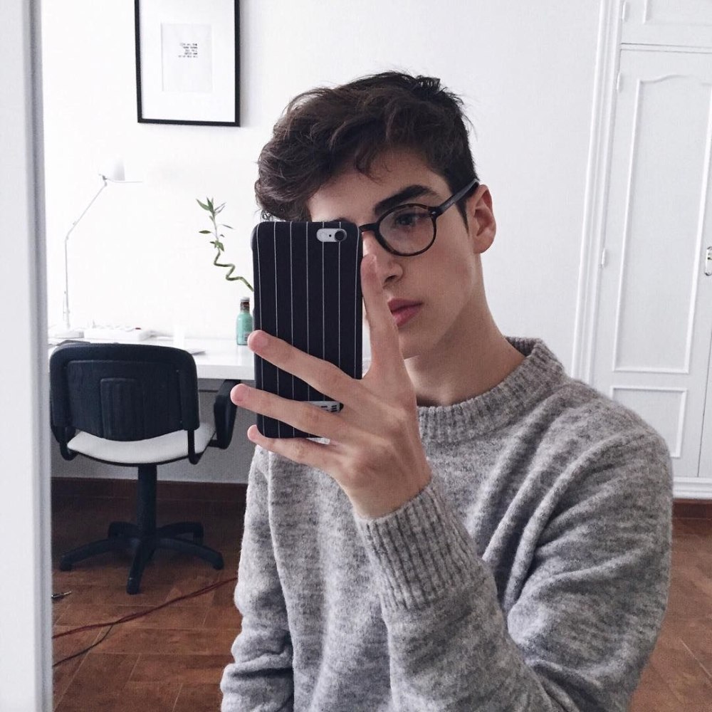 Manu Rios очки