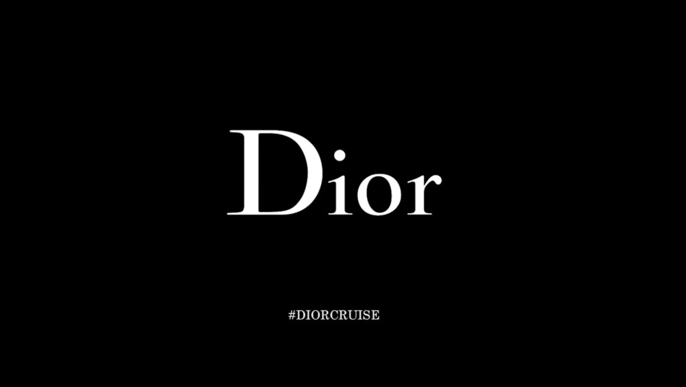 Dior надпись на черном