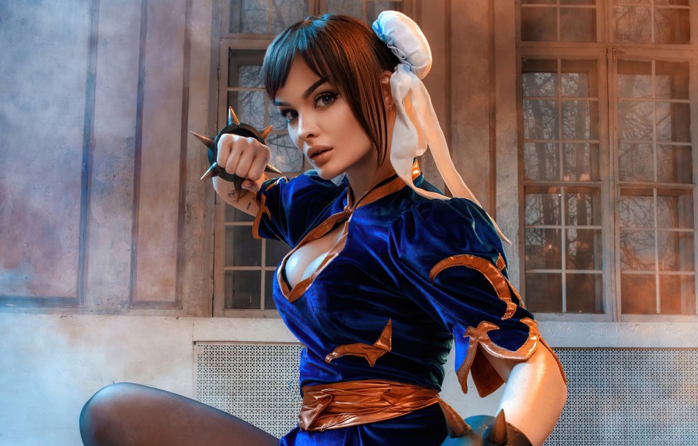 Sexy Chun Li Cosplay