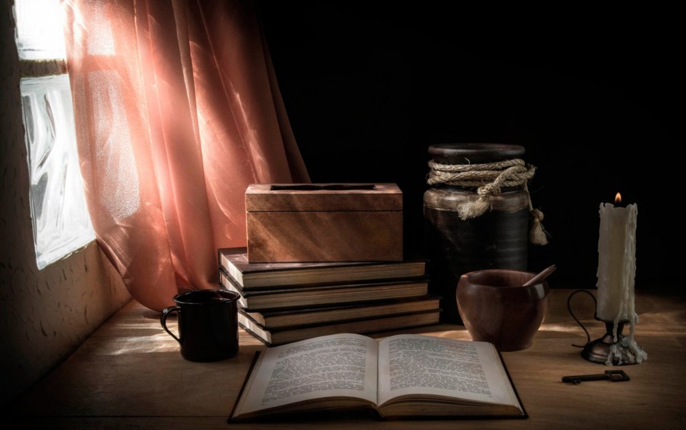 Стол «книга»