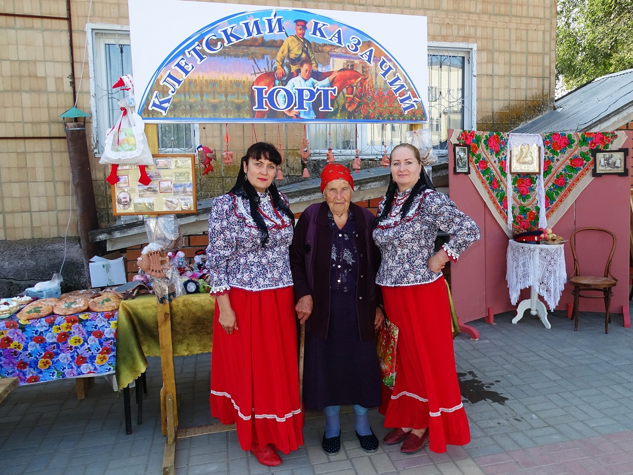 Завалинка клетская волгоградская область. День станицы Клетской. Праздник в Клетской. Завалинка ст Клетская Волгоградская. Родная станица.