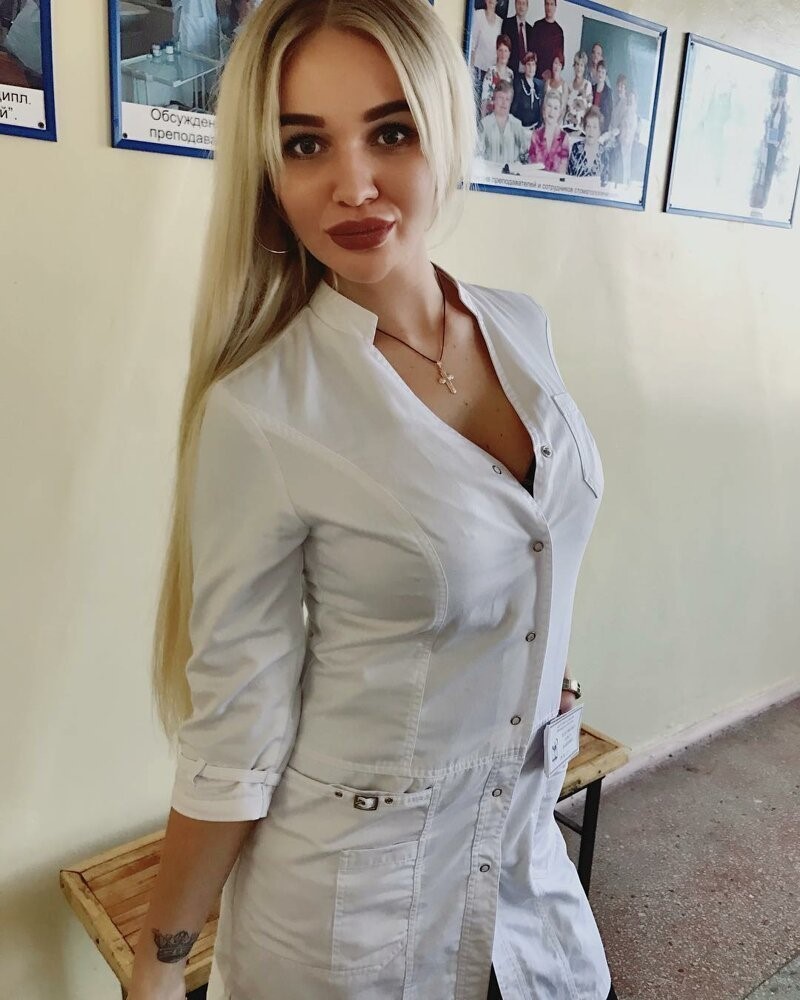 Красивые девушки медсестры