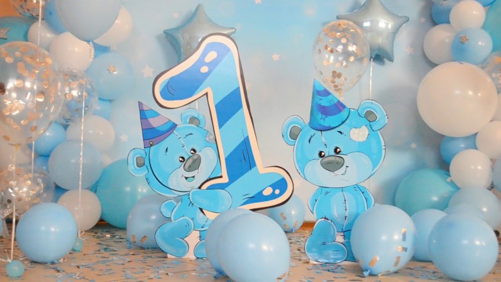 Дашеньке 1 годик
