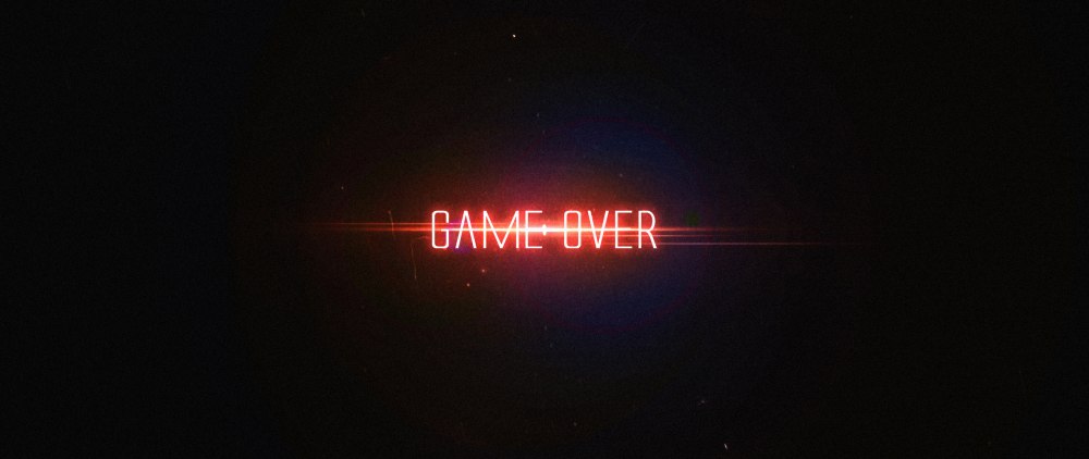 Game over на черном фоне