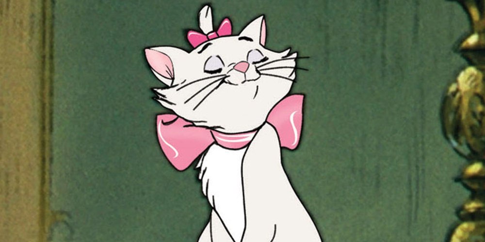 Кошка с бантом