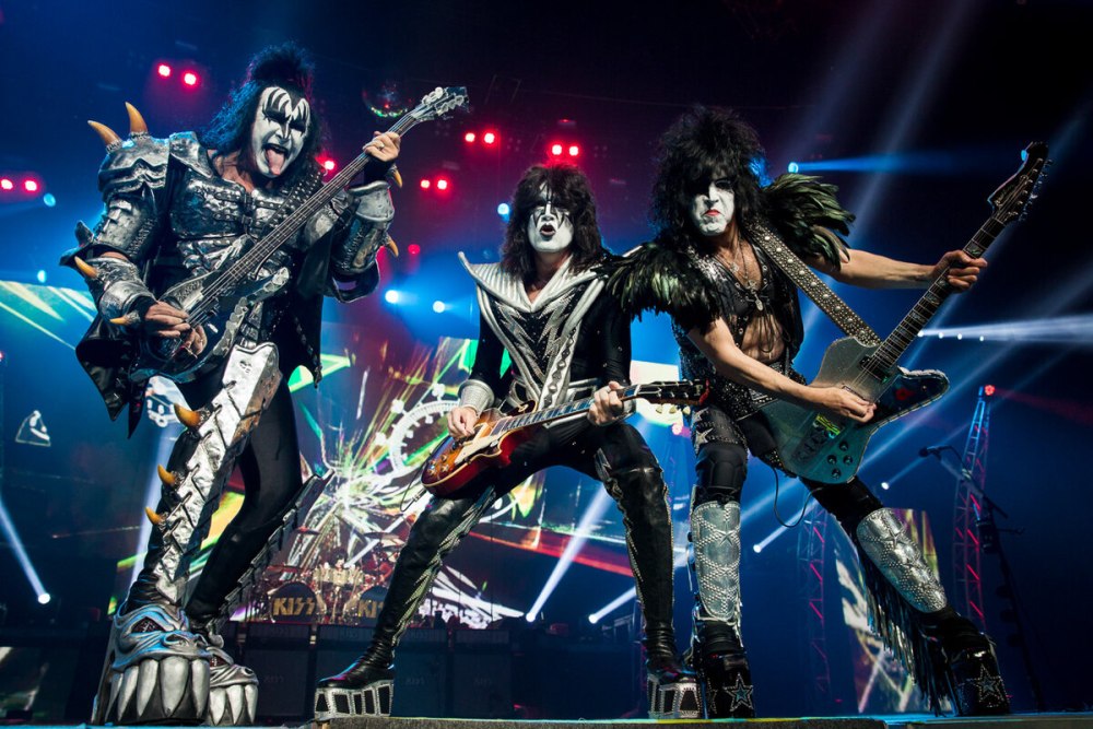 Группа Kiss 2022