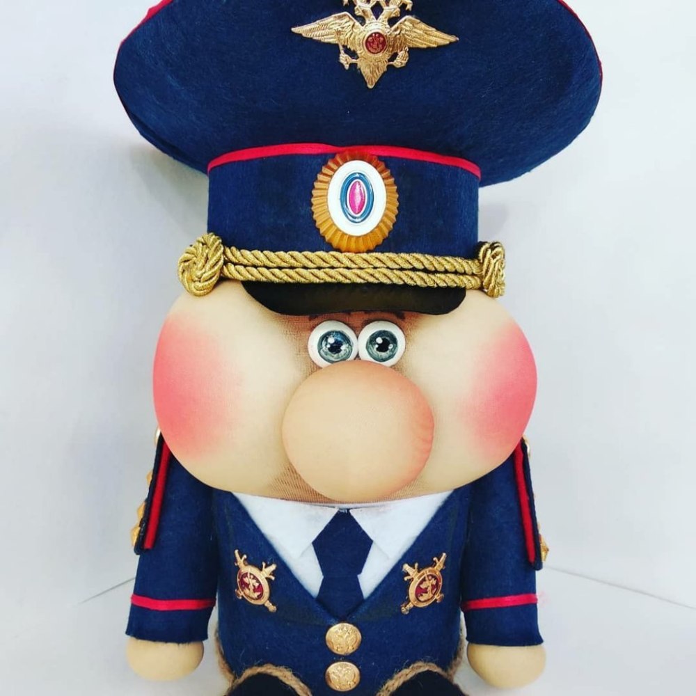 Сувенир на день милиции